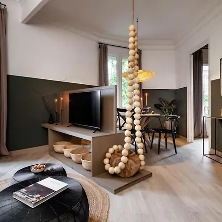 - 2 Bedrooms And Balcony In Sant Antoni Apartment *