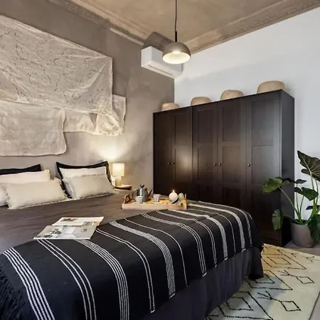 - 2 Bedrooms And Balcony In Sant Antoni Apartment Barcelona